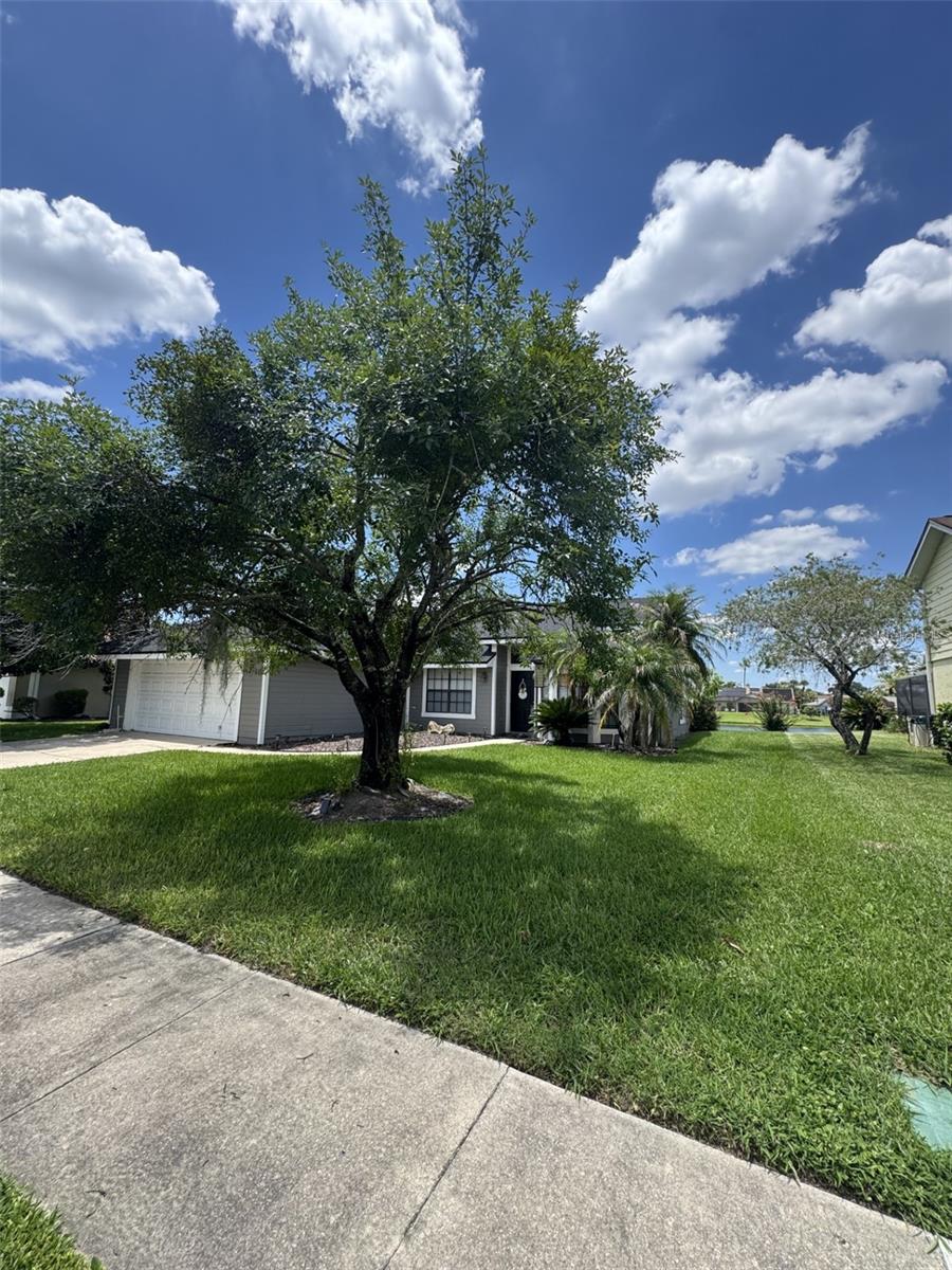 HUNTERS CREEK TR 145 PH 03 - Residential Lease