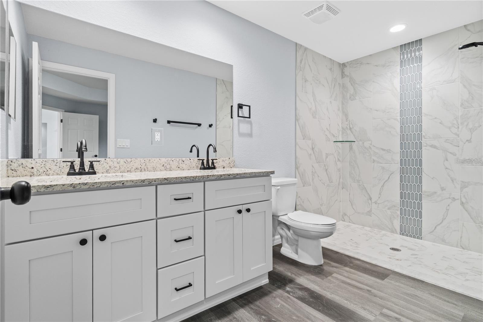 MARION OAKS UN ELEVEN - Residential