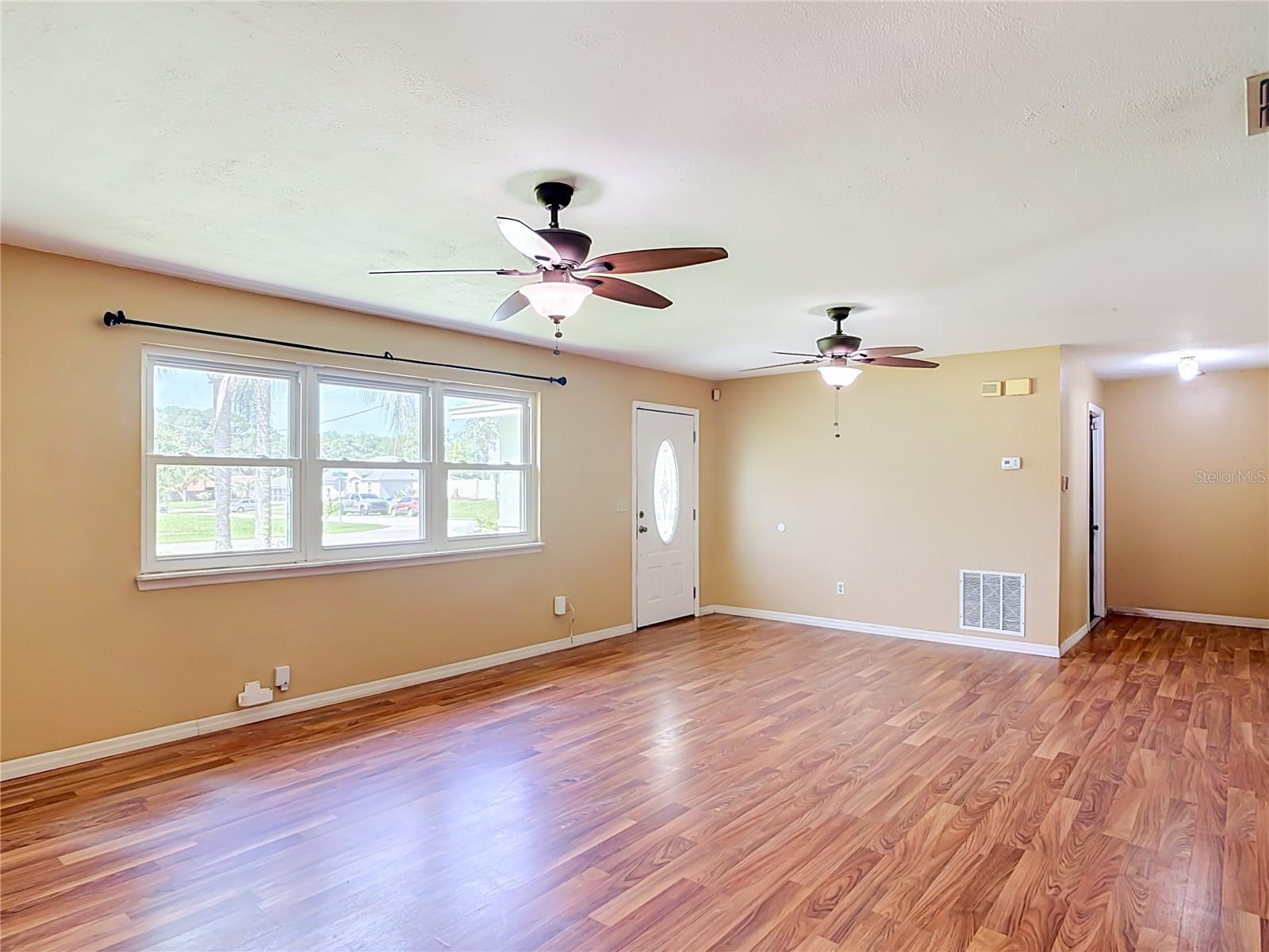 DELTONA LAKES UNIT 35 - Residential