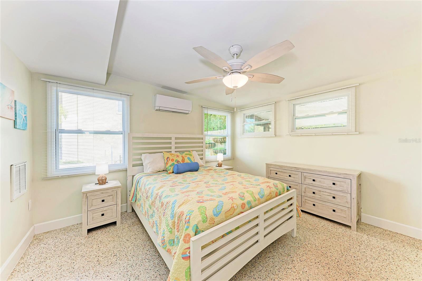 SUNRISE PARK REP - Residential