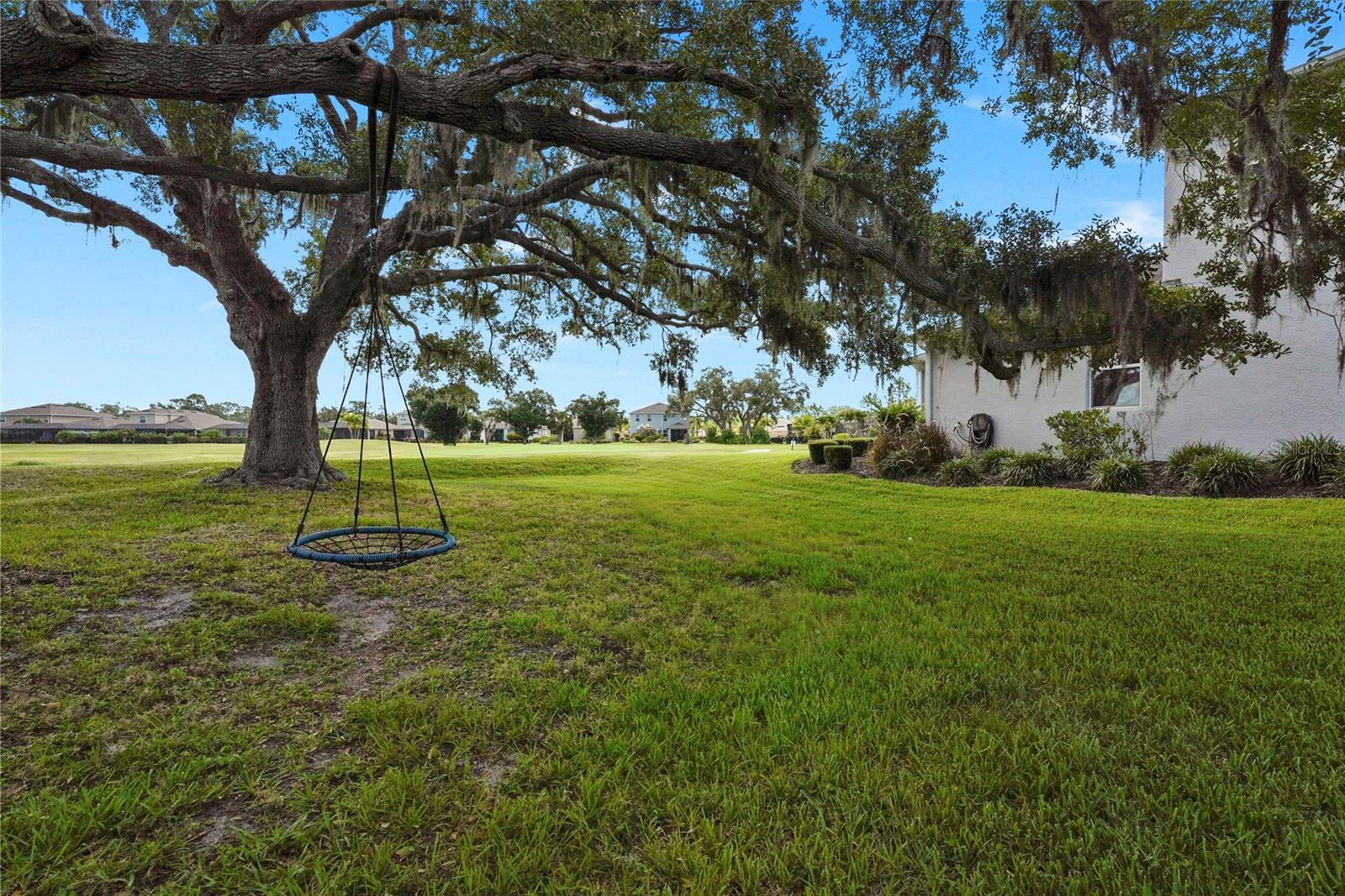 FAIRWAYS/BENT TREE - Residential