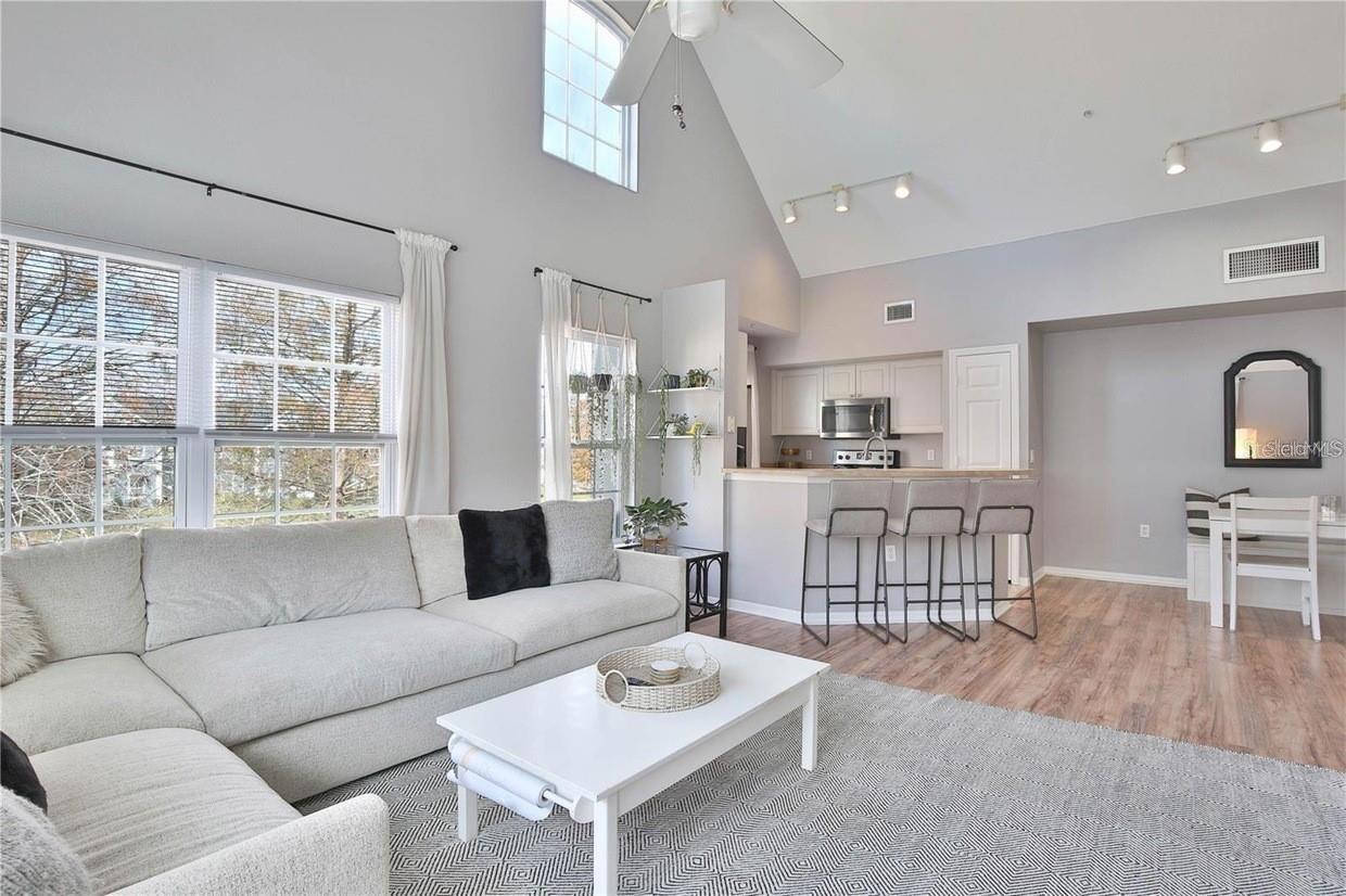 ADMIRALS WALK - Residential Lease