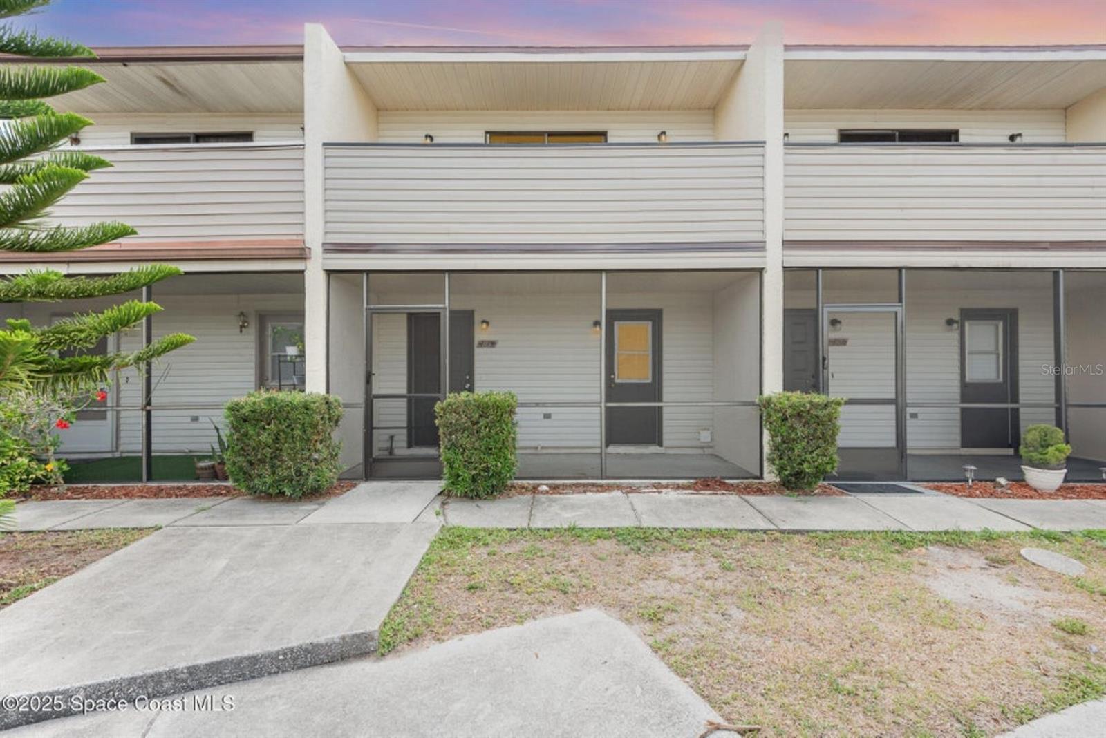 ROYAL OAK GOLF & COUNTRY CLUB SEC 09 - Residential