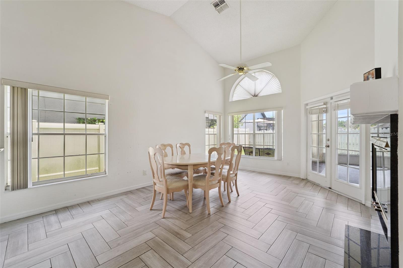 HUNTERS CREEK TR 150 PH 03 - Residential