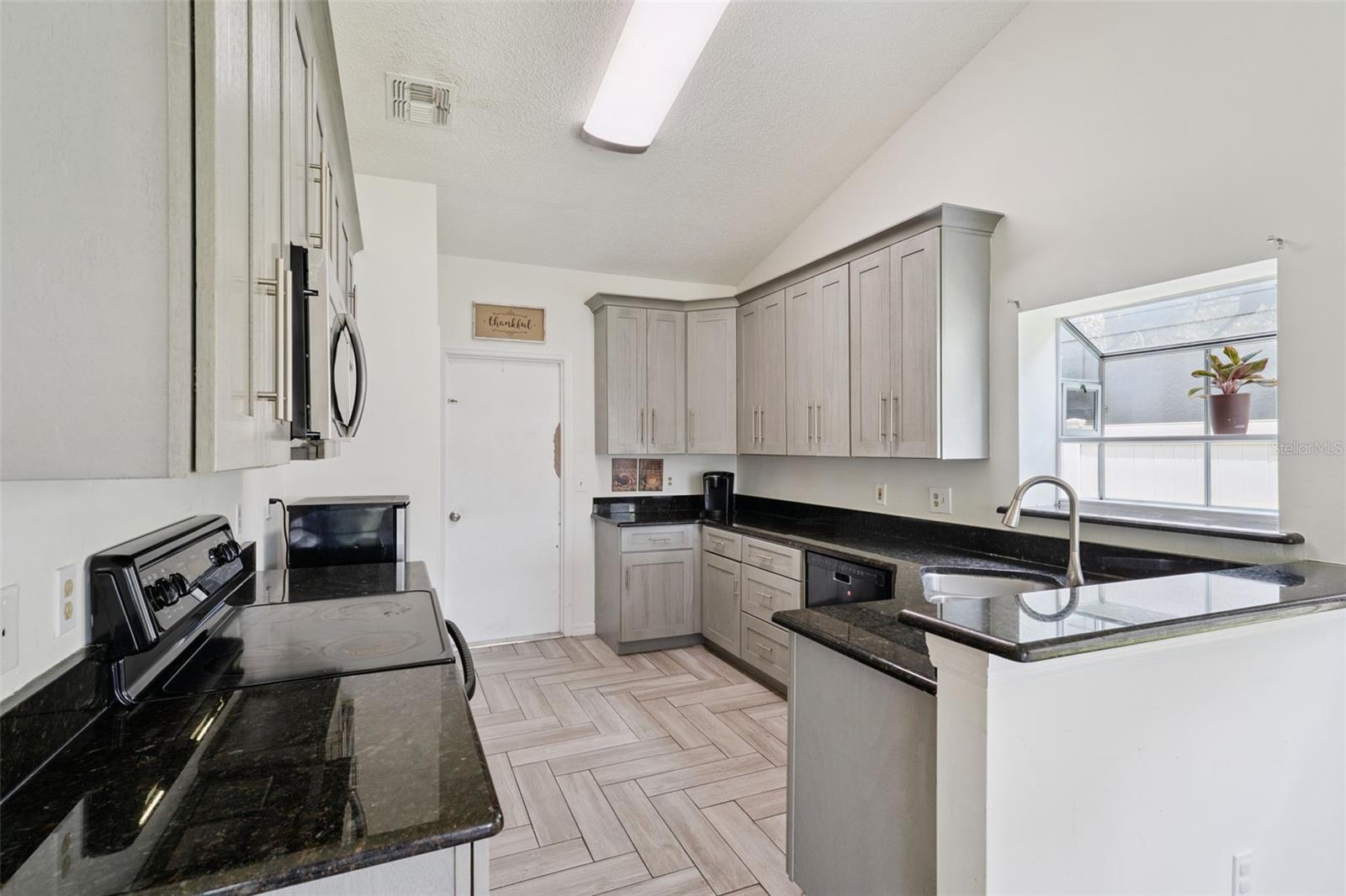 HUNTERS CREEK TR 150 PH 03 - Residential