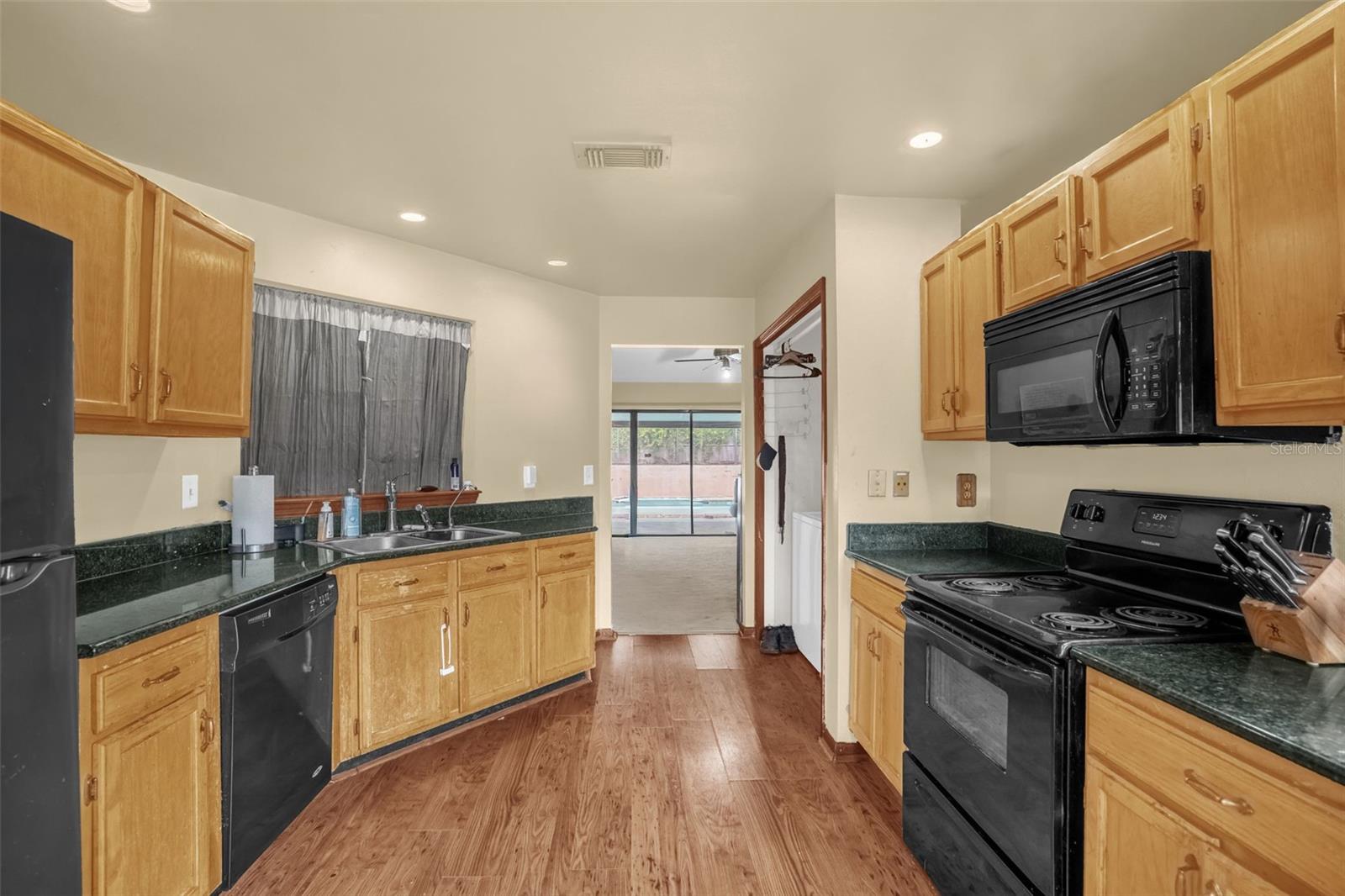 WINDSONG ESTATES - Residential