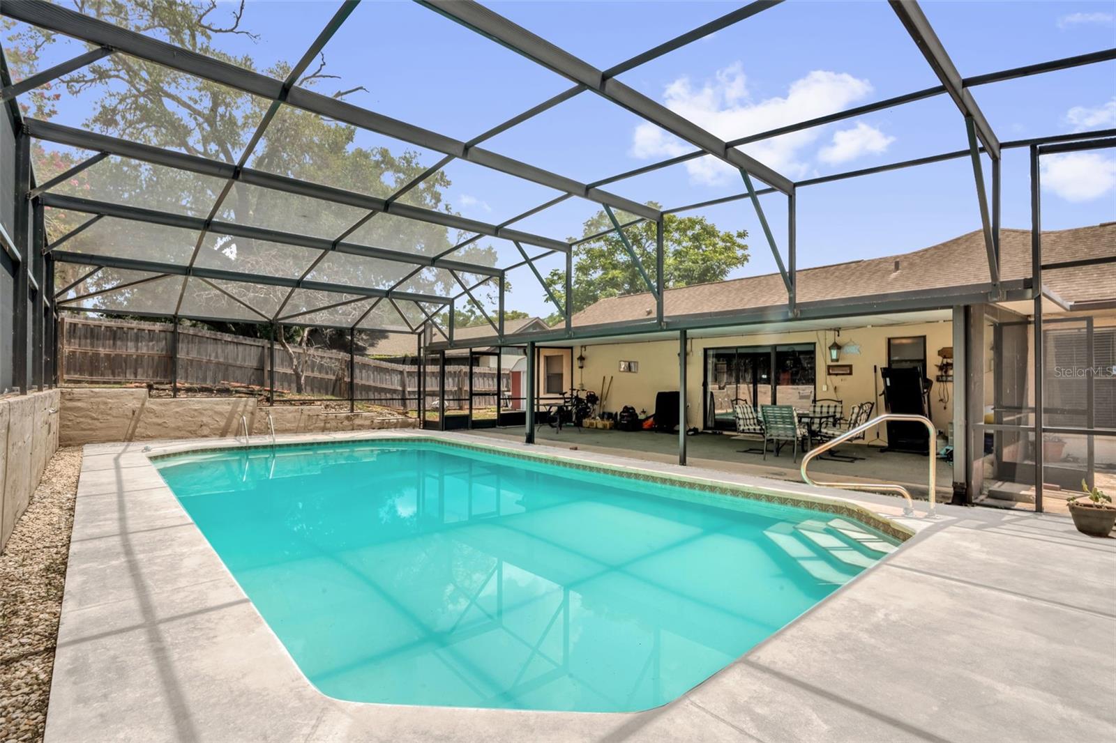 WINDSONG ESTATES - Residential
