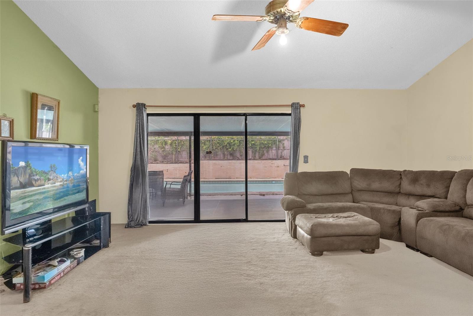 WINDSONG ESTATES - Residential