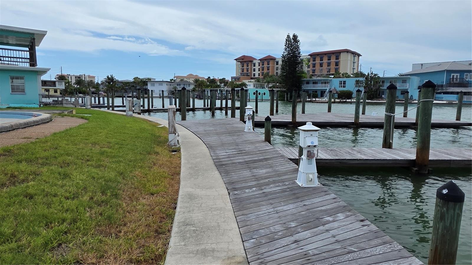 MANDALAY UNIT 5 REP - Commercial Sale
