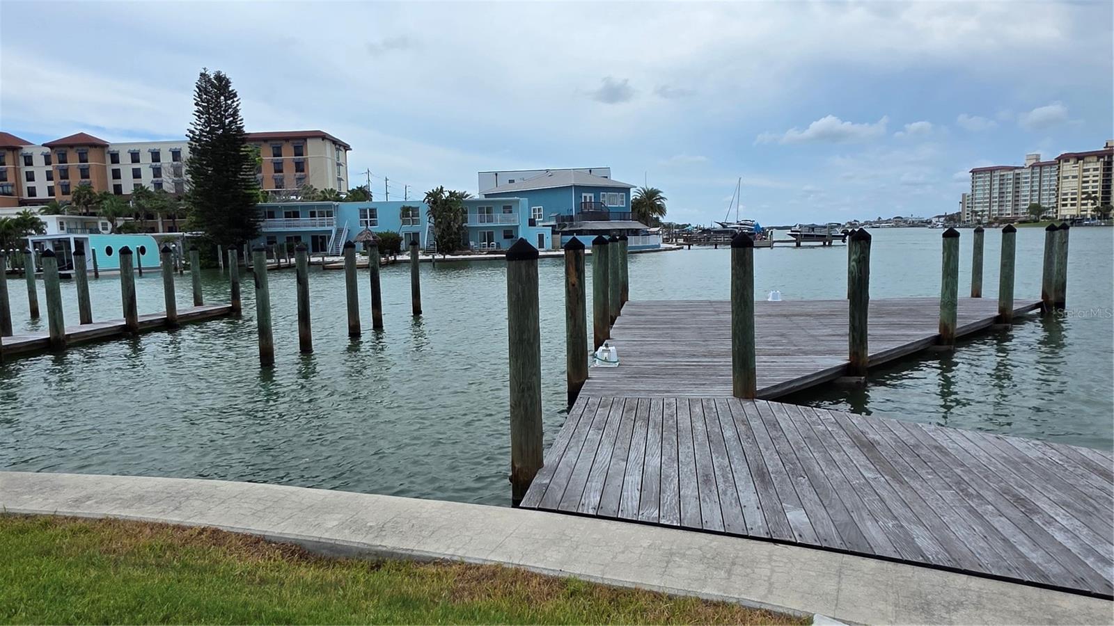 MANDALAY UNIT 5 REP - Commercial Sale