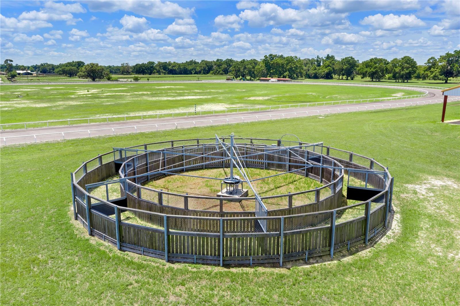 BELLEMONT FARMS - Residential