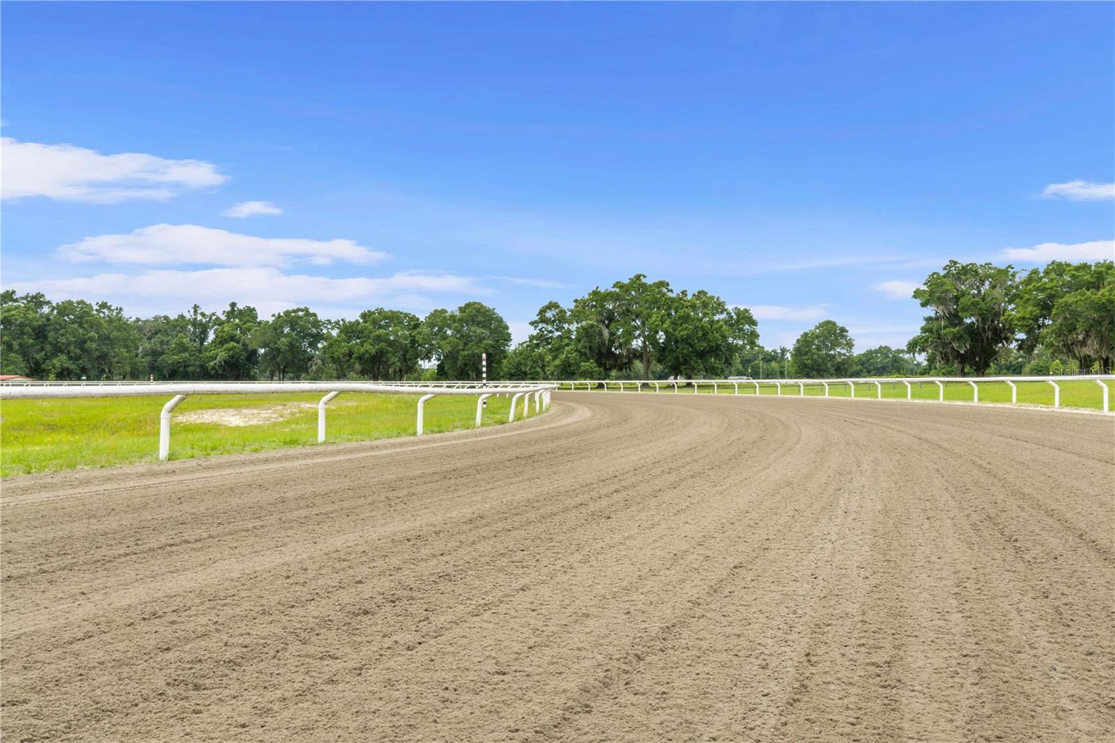 BELLEMONT FARMS - Residential