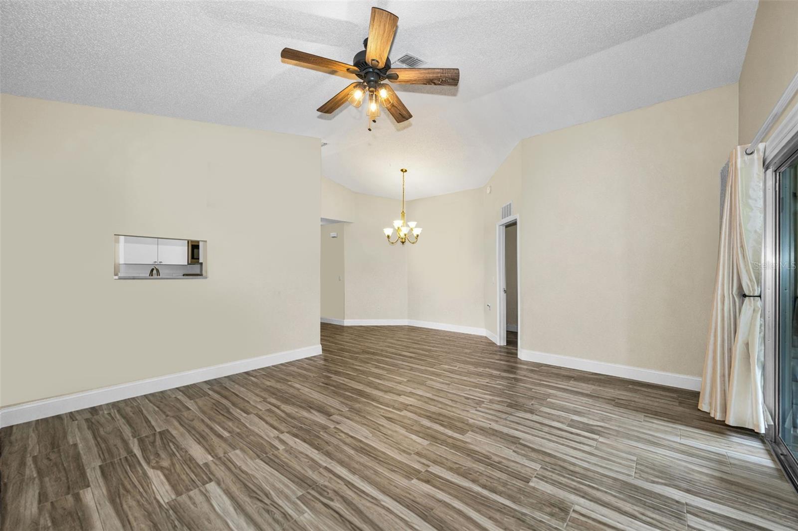 CEDARWOOD VILLAGE CONDO 02 - Residential Lease