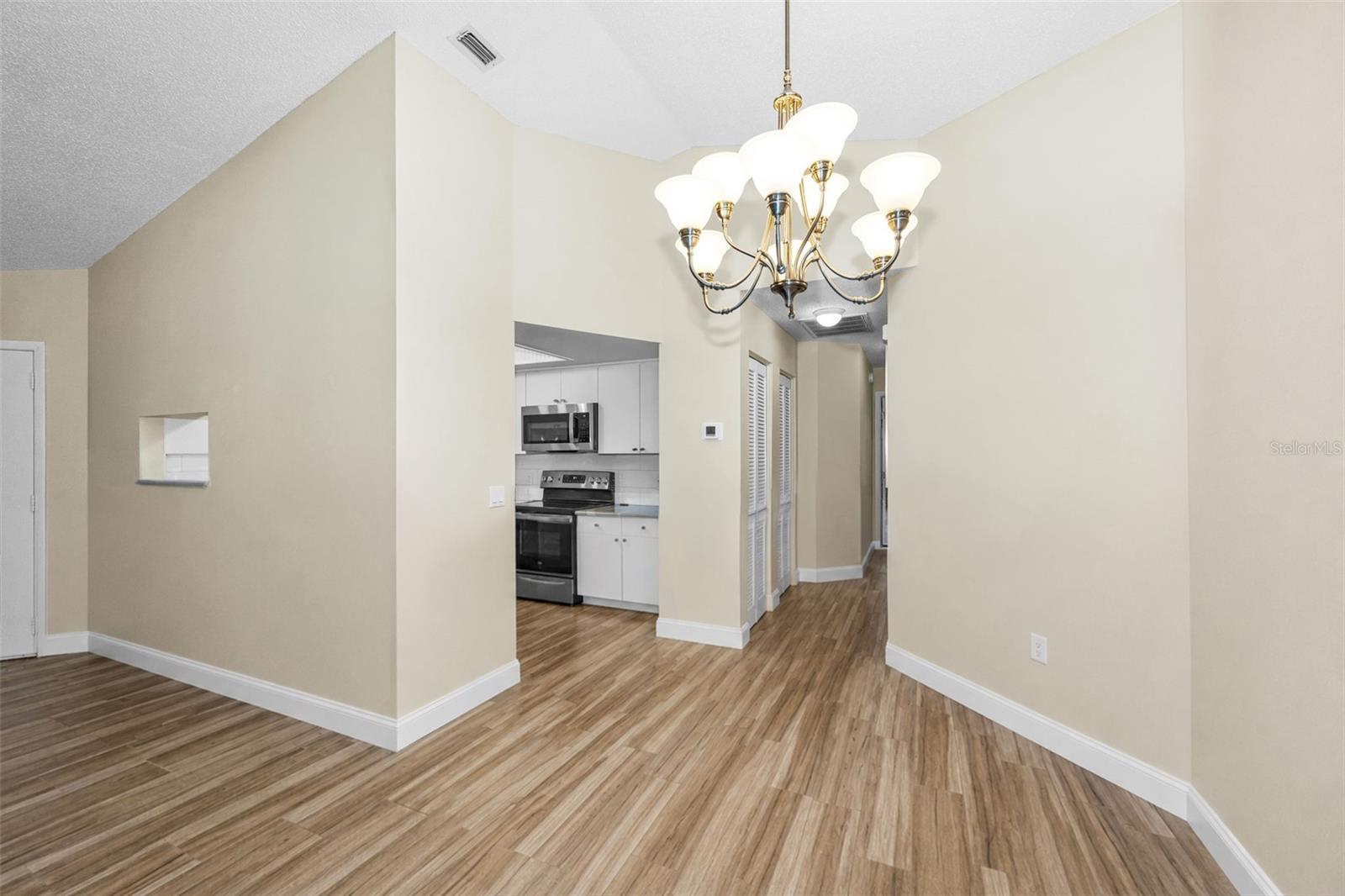 CEDARWOOD VILLAGE CONDO 02 - Residential Lease