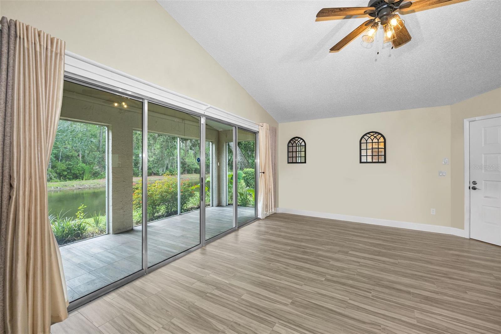 CEDARWOOD VILLAGE CONDO 02 - Residential Lease