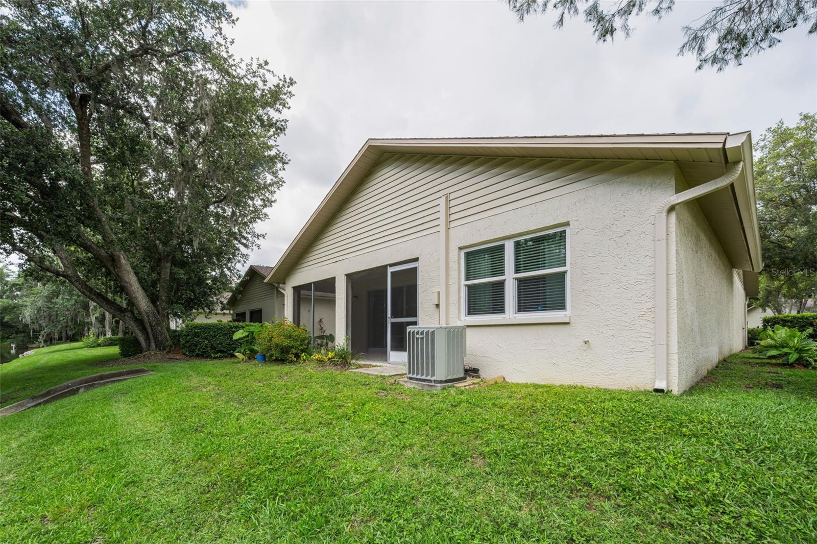 CEDARWOOD VILLAGE CONDO 02 - Residential Lease