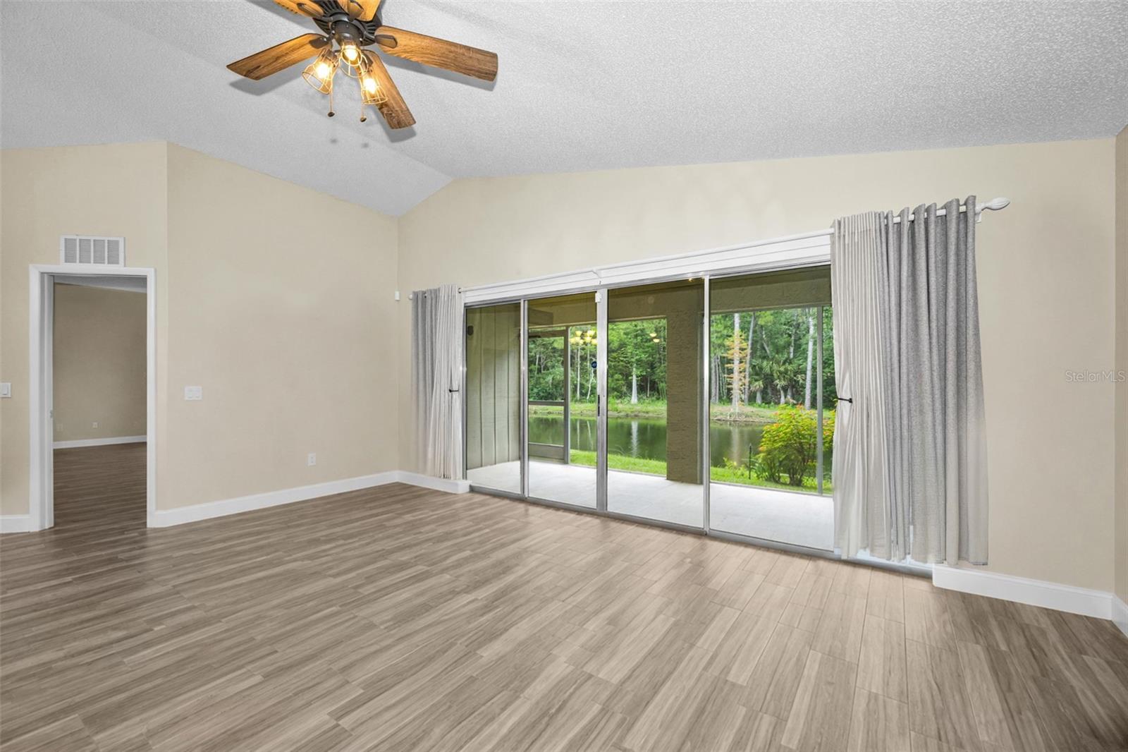 CEDARWOOD VILLAGE CONDO 02 - Residential Lease