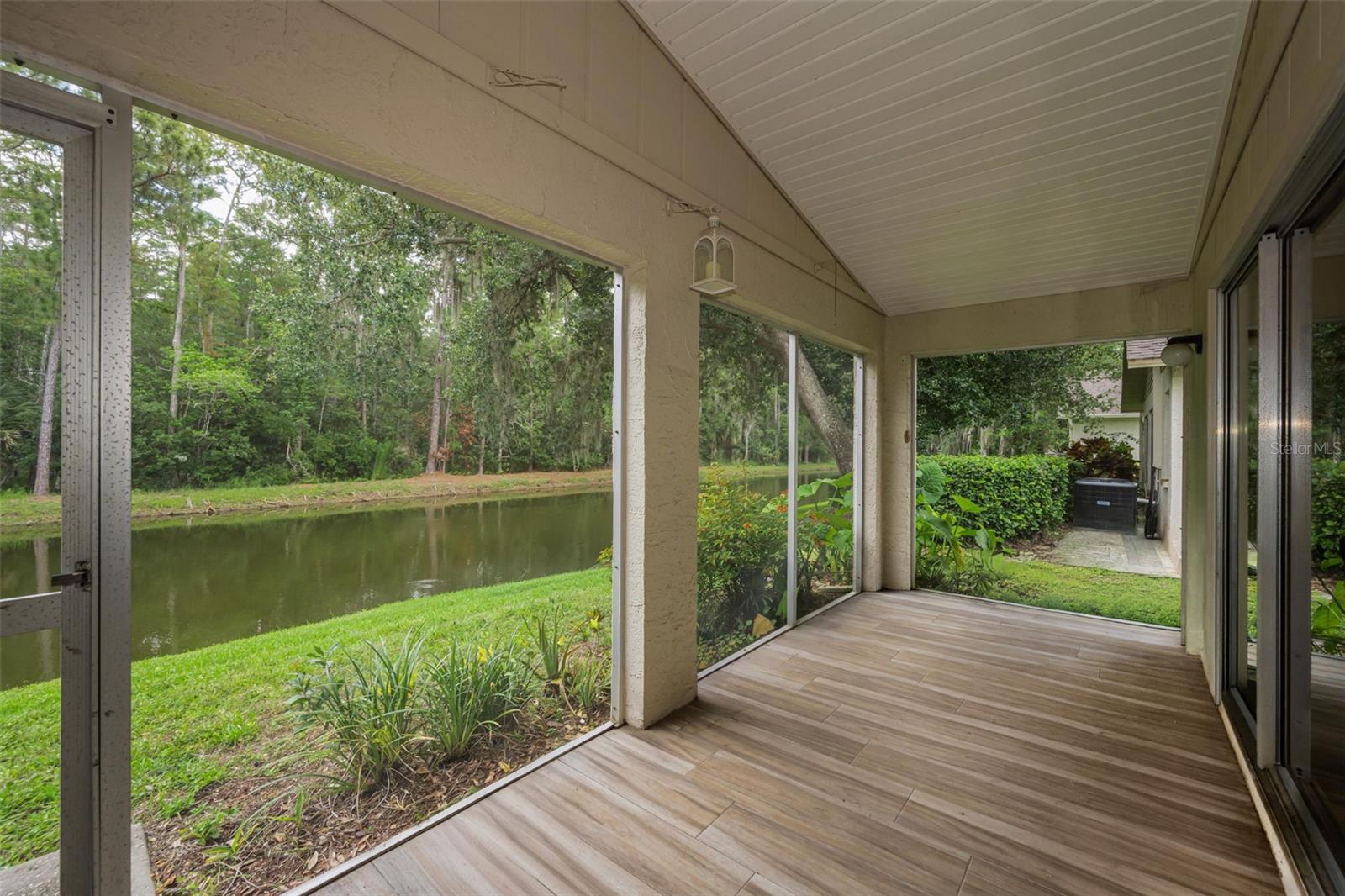 CEDARWOOD VILLAGE CONDO 02 - Residential Lease
