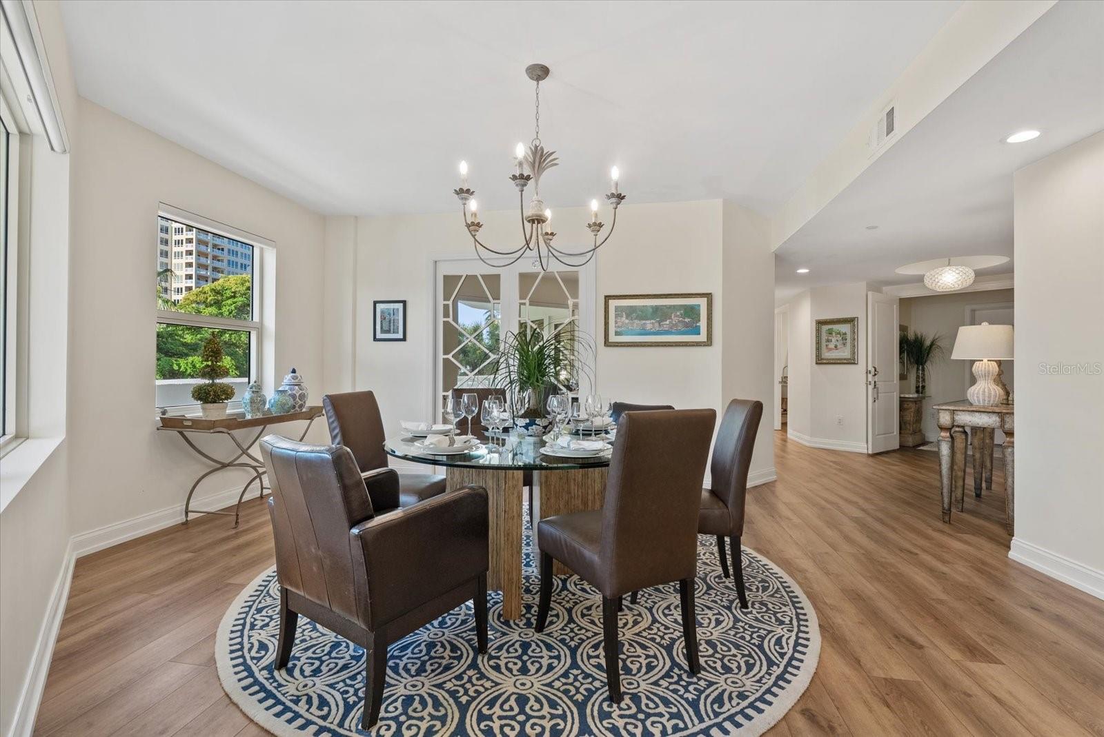 VISTA BAY POINT - Residential
