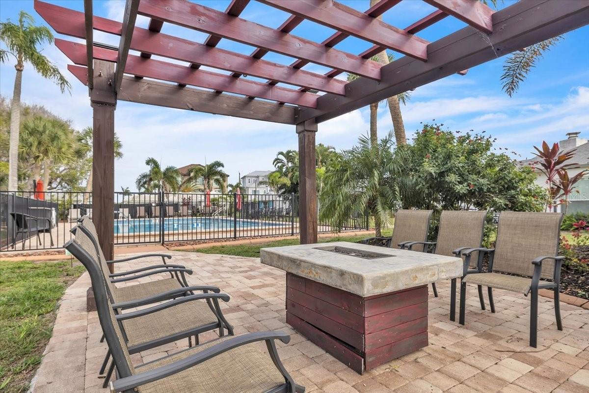TARPON CENTER BAHAMA VILLAS - Residential