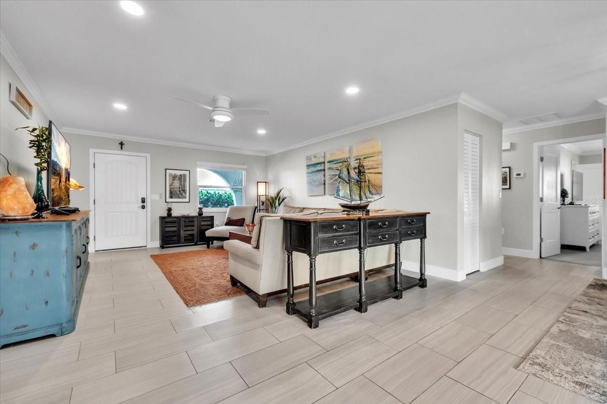 TARPON CENTER BAHAMA VILLAS - Residential