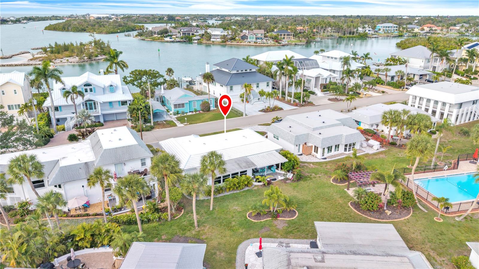 TARPON CENTER BAHAMA VILLAS - Residential