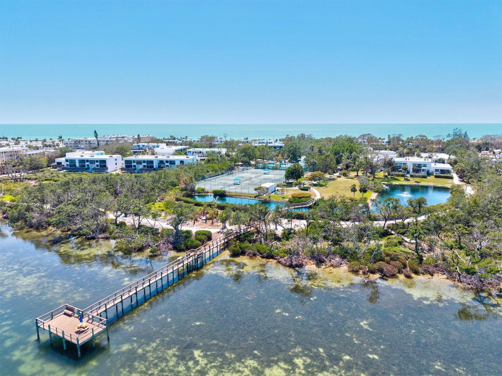 BAYPORT BCH & TEN PH D - Residential