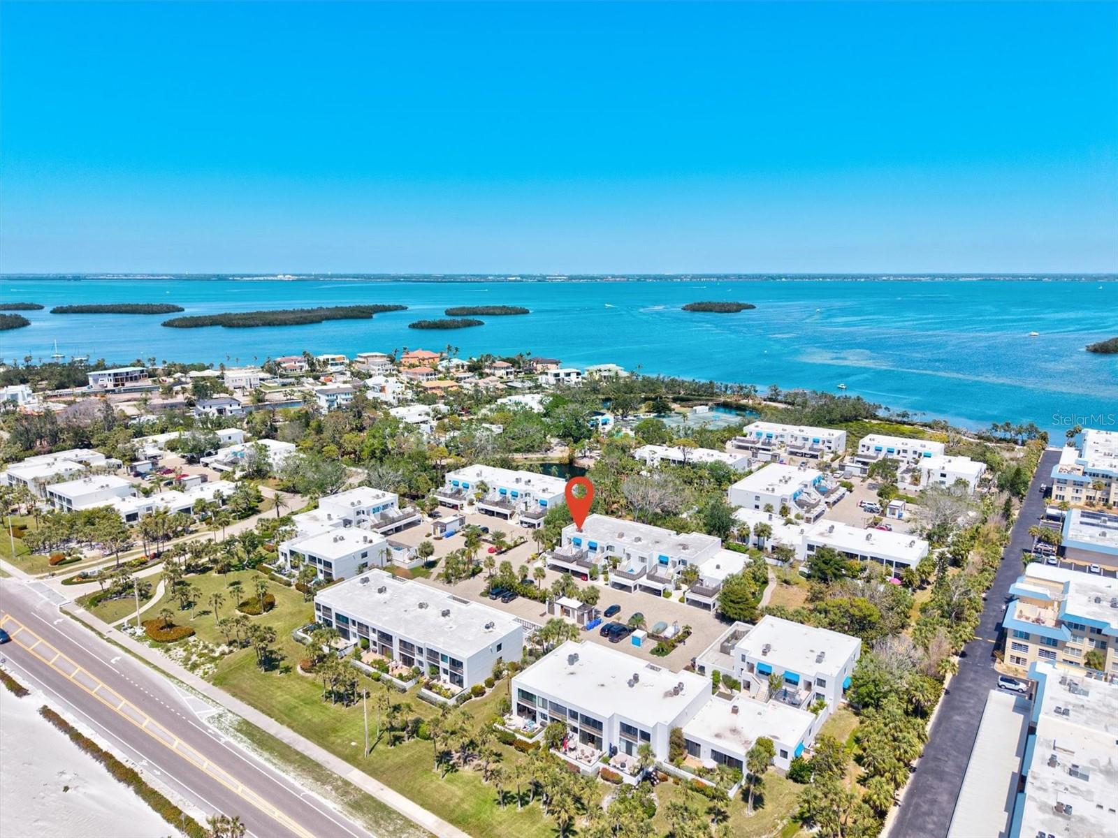 BAYPORT BCH & TEN PH D - Residential