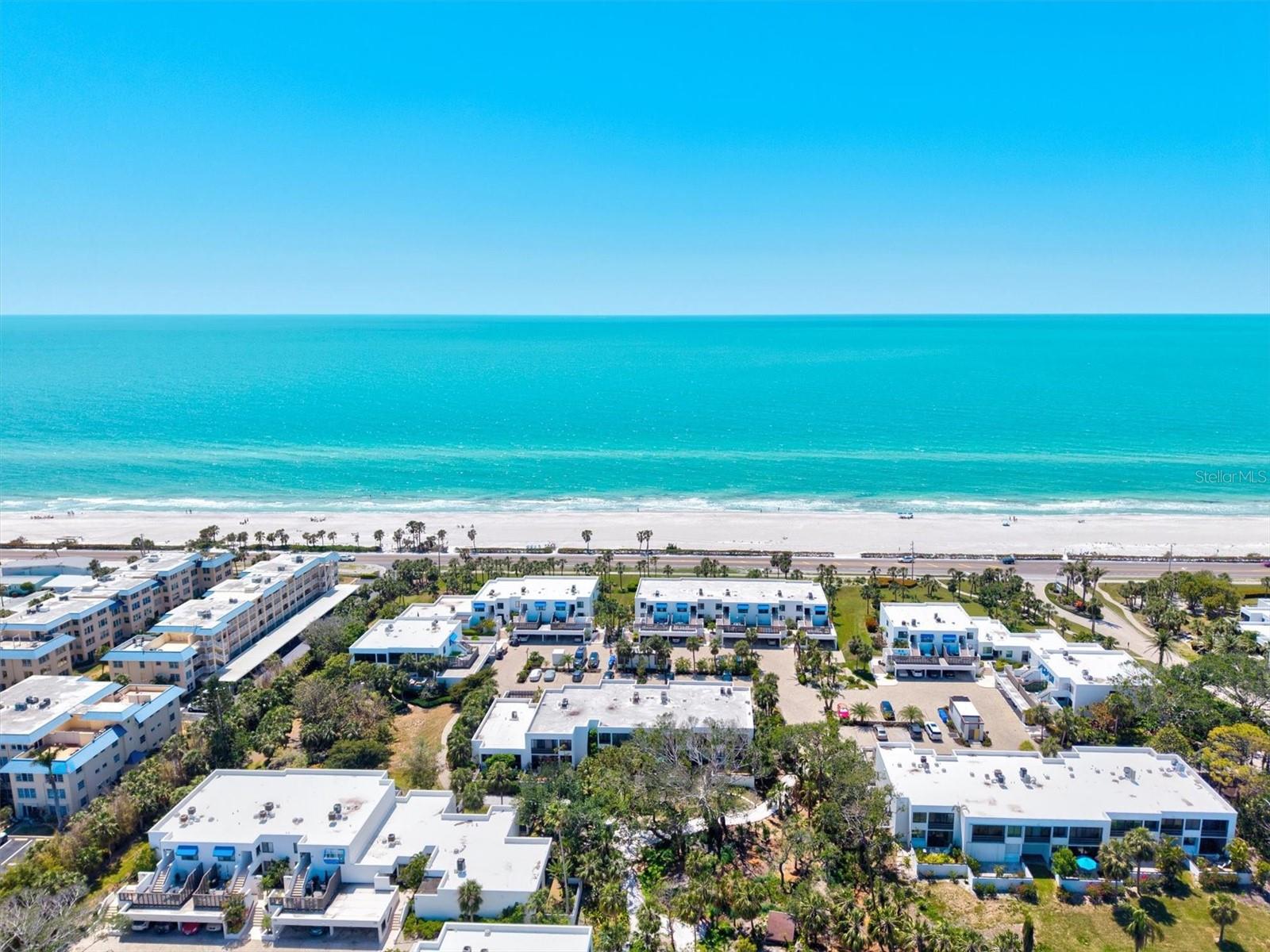 BAYPORT BCH & TEN PH D - Residential