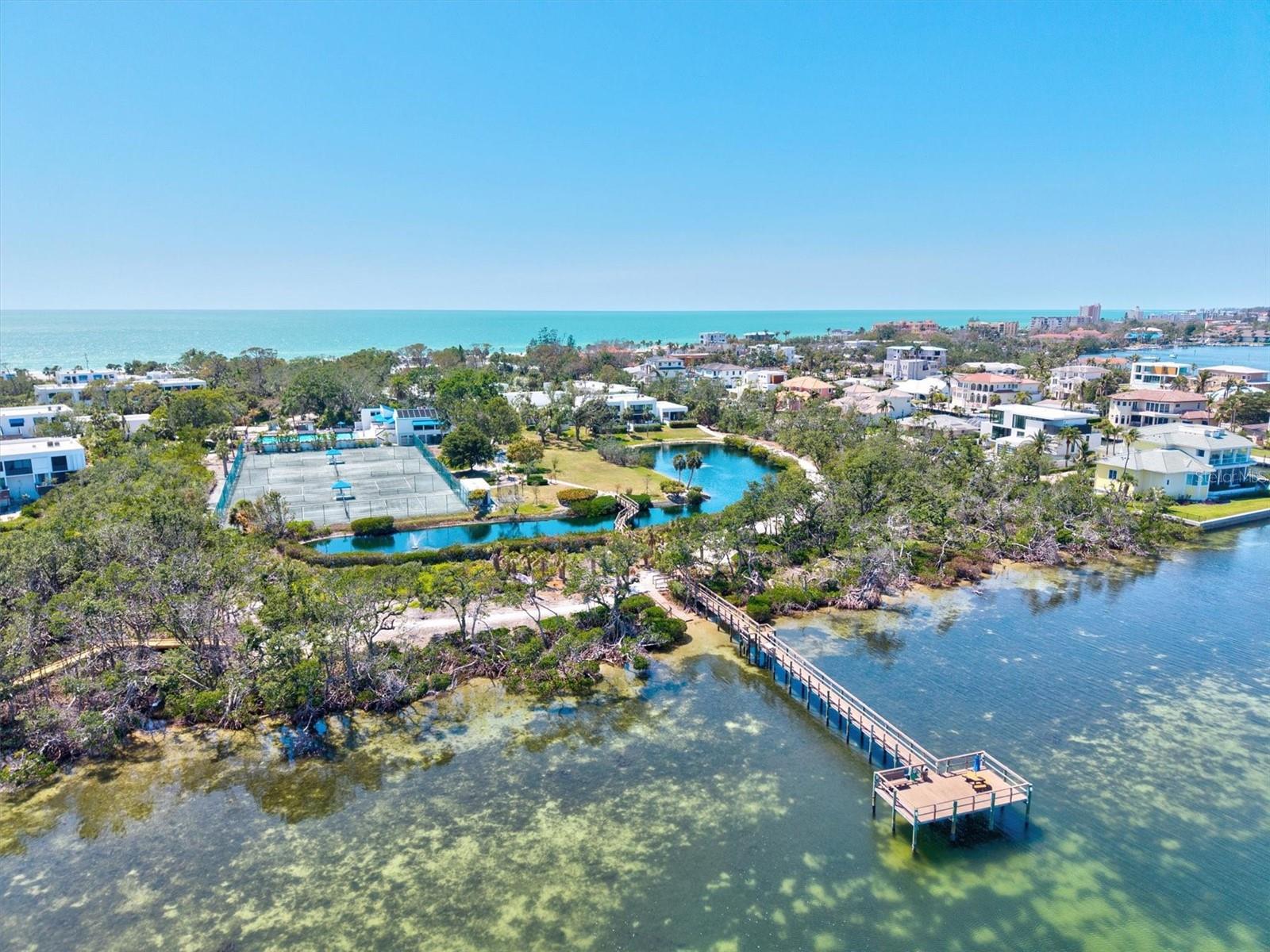 BAYPORT BCH & TEN PH D - Residential