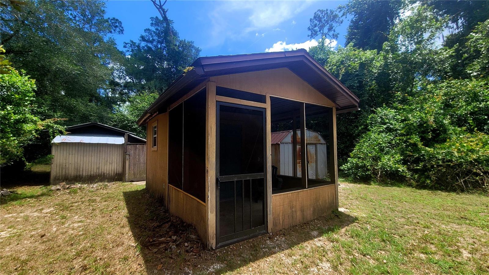 JERRY TAYLOR LNDG - Residential