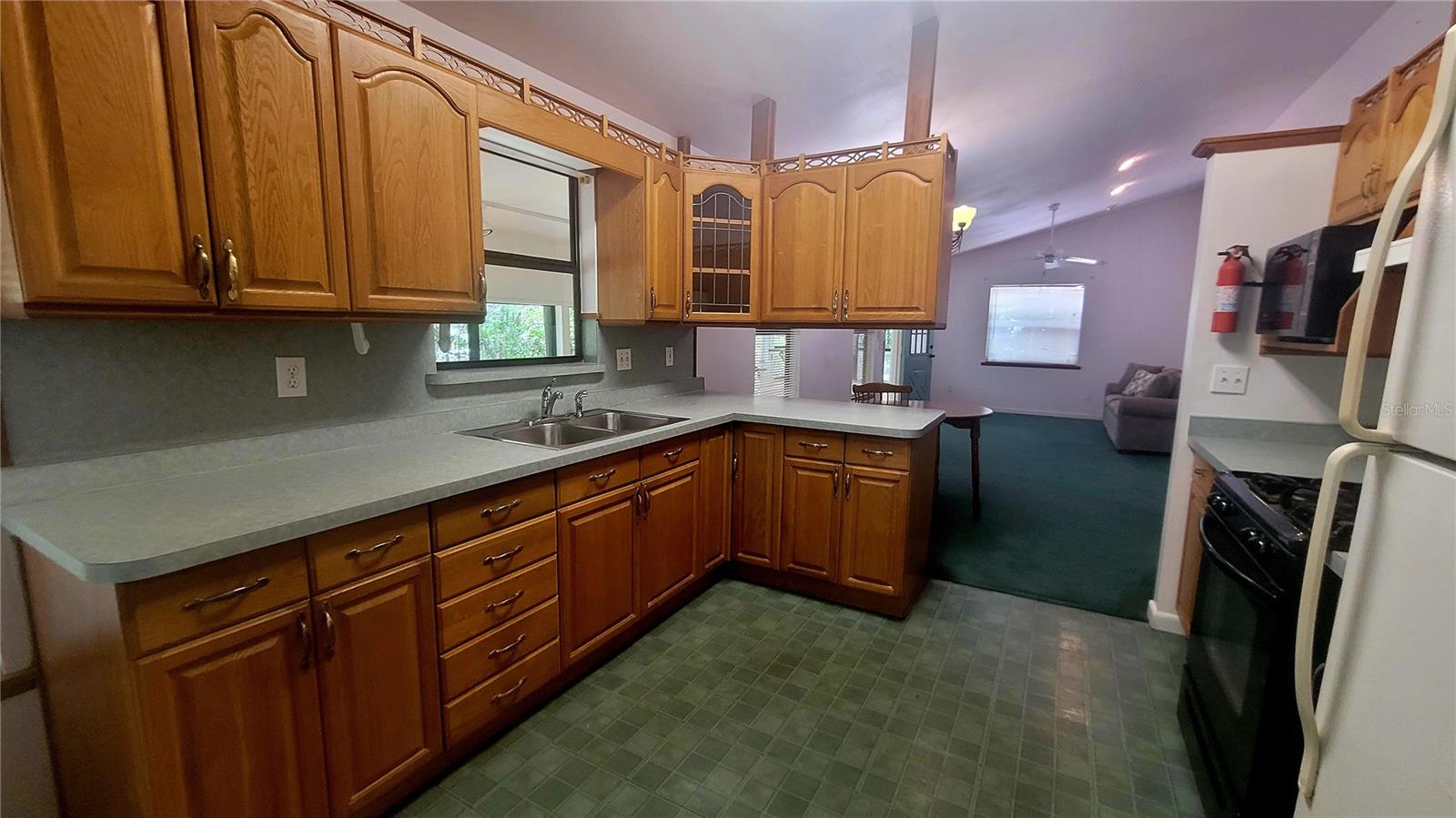 JERRY TAYLOR LNDG - Residential