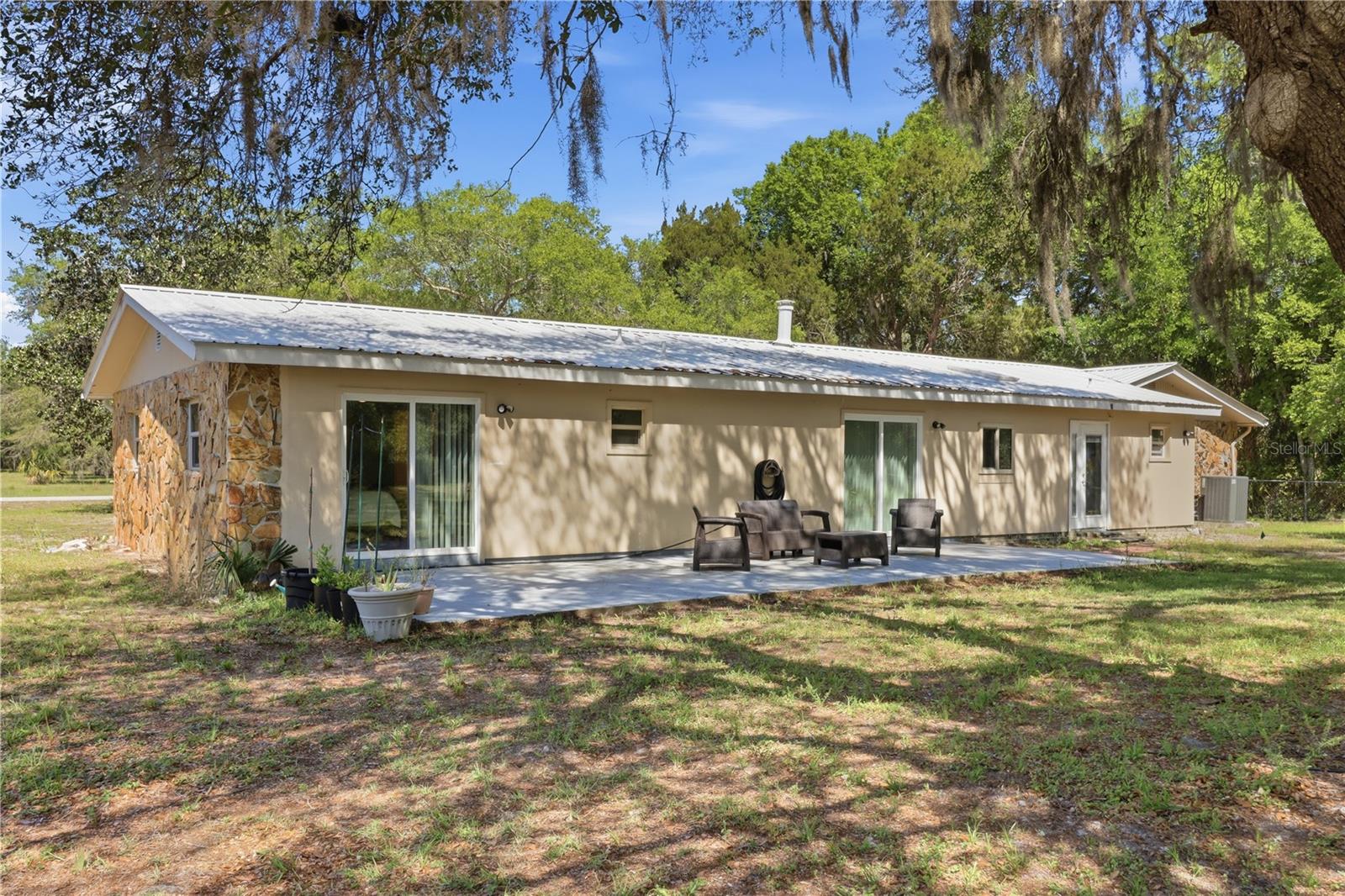CASONS INGLIS ACRES - Residential