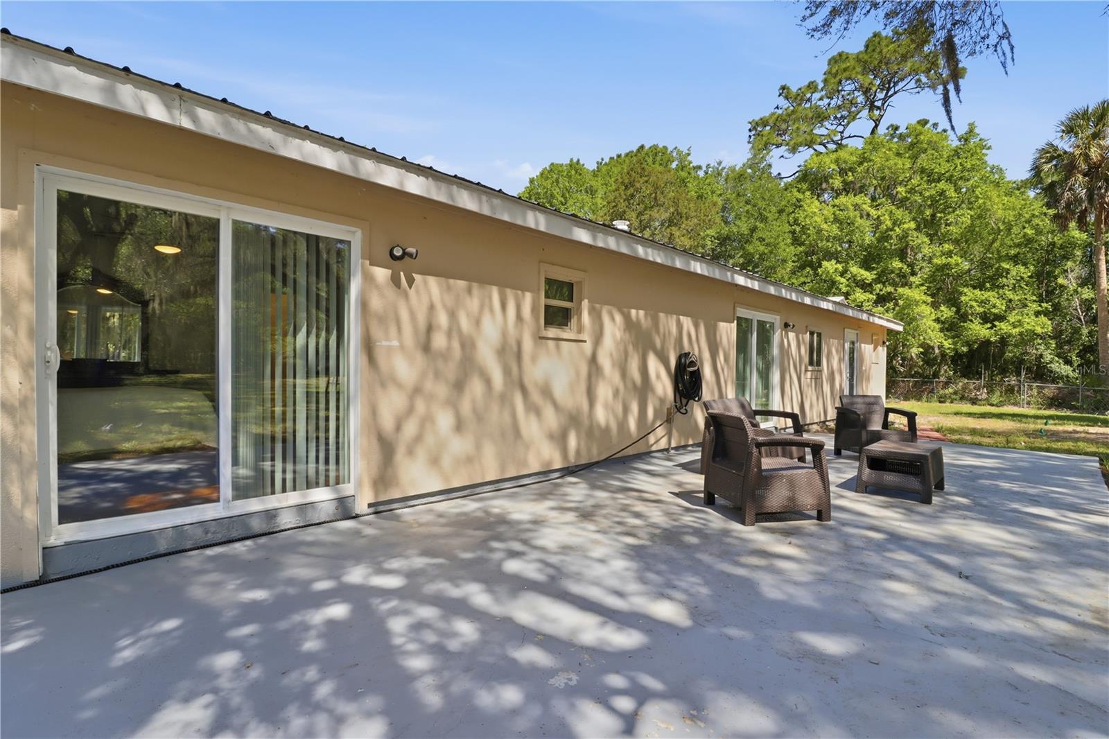 CASONS INGLIS ACRES - Residential