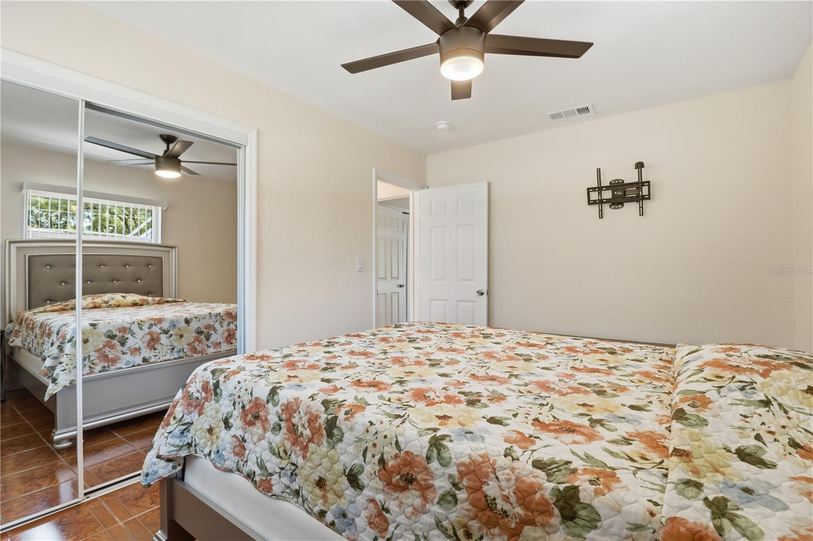 CASONS INGLIS ACRES - Residential