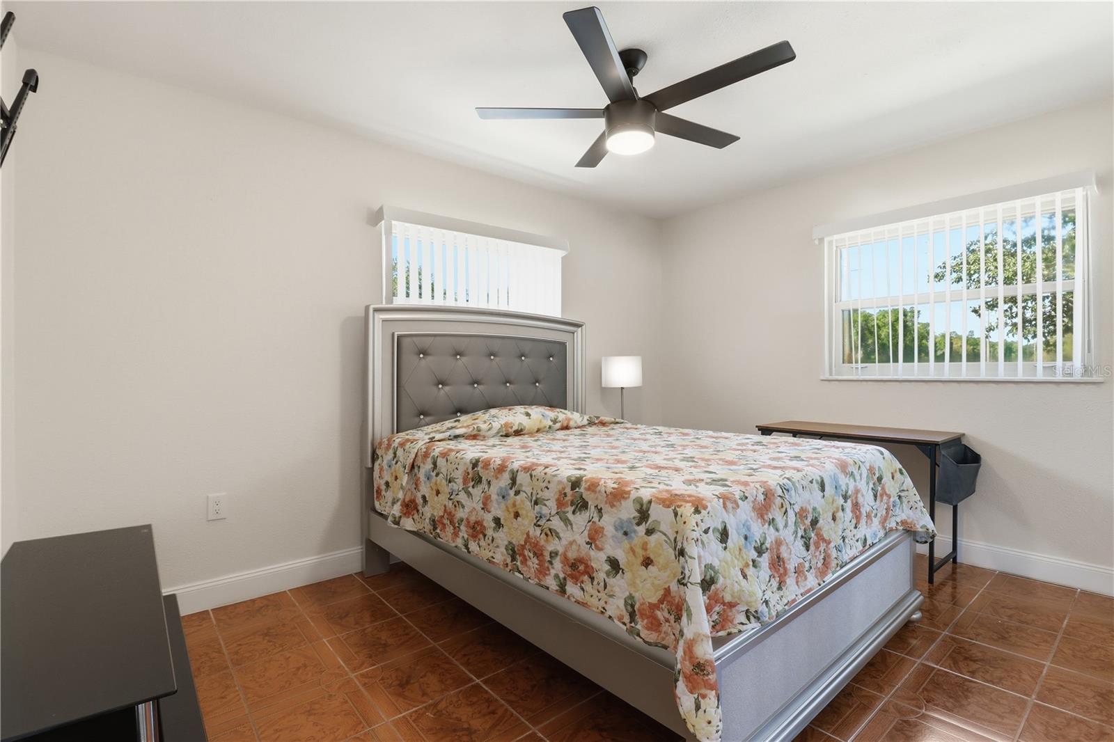 CASONS INGLIS ACRES - Residential