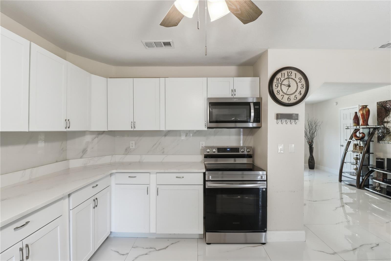CASONS INGLIS ACRES - Residential