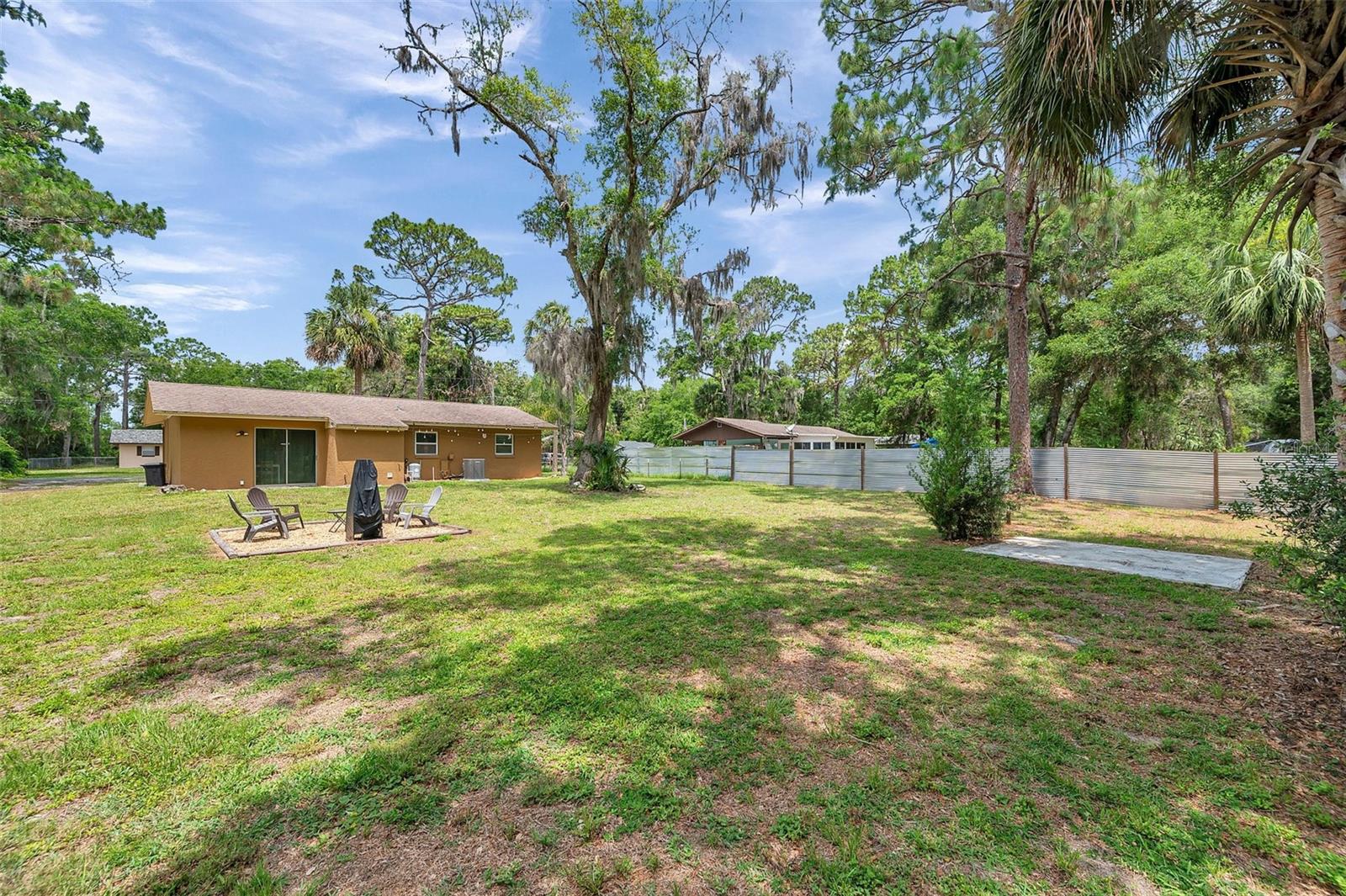 CRYSTAL PARK - Residential Lease