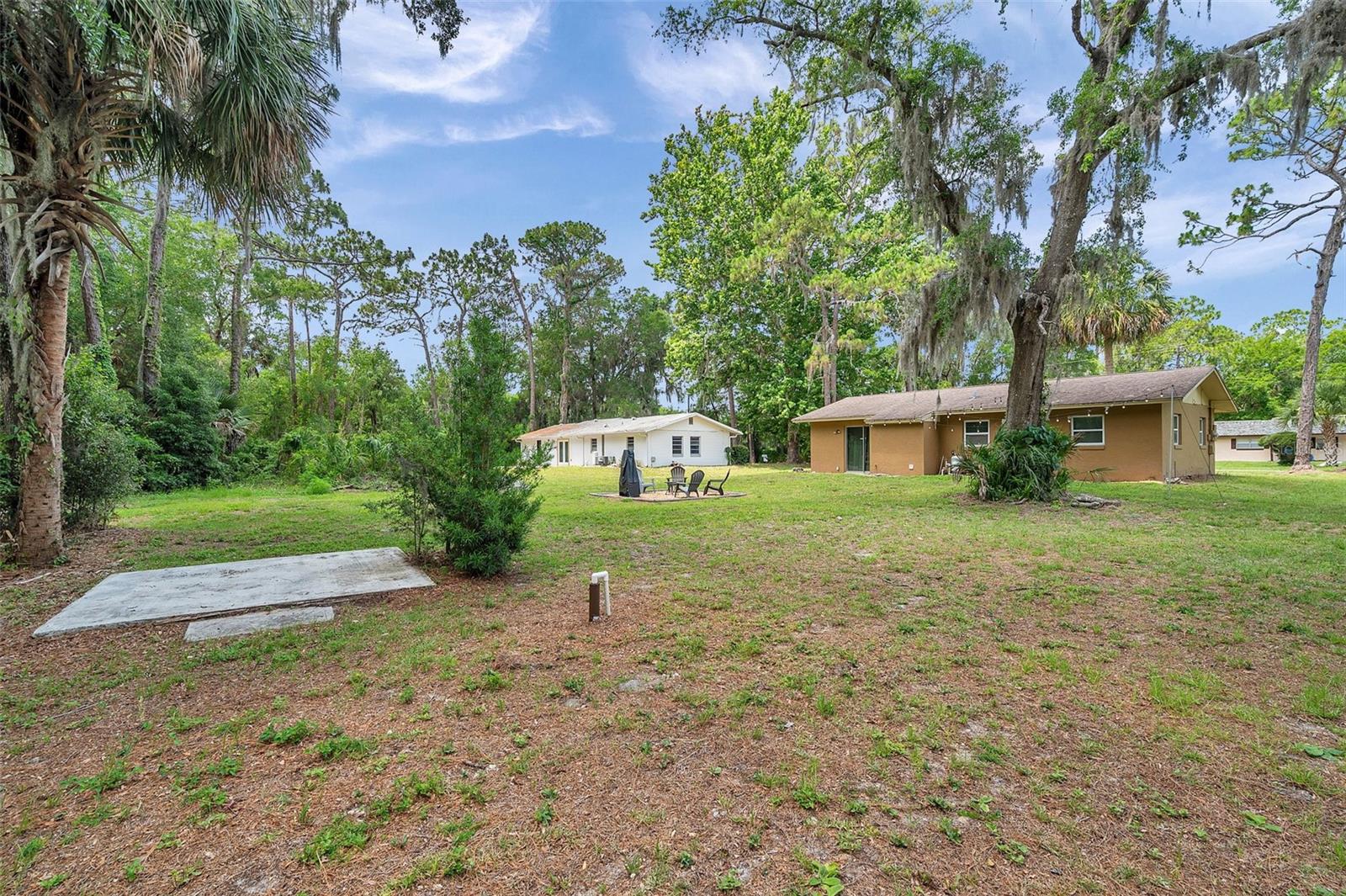 CRYSTAL PARK - Residential Lease