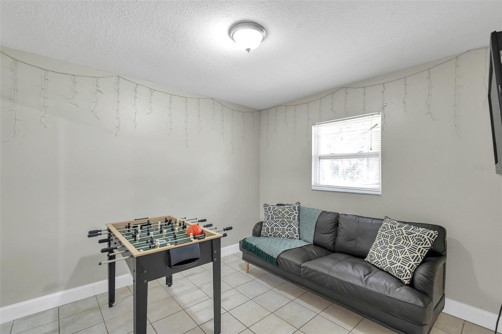 CRYSTAL PARK - Residential Lease