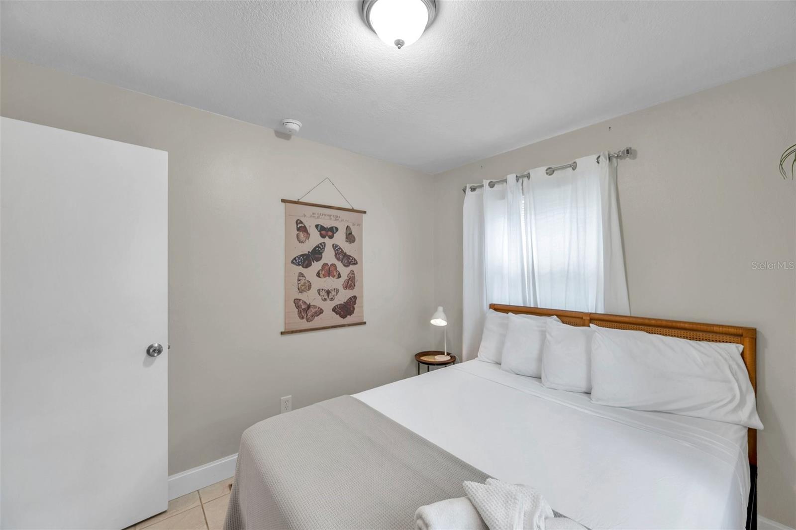 CRYSTAL PARK - Residential Lease