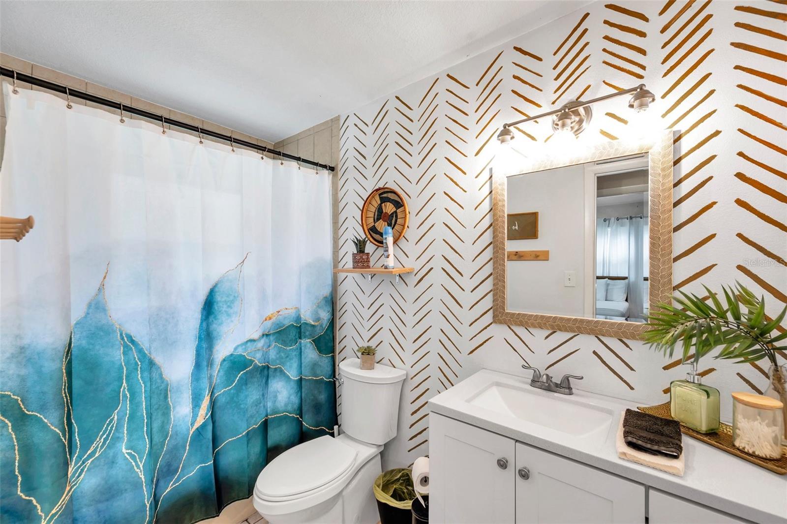 CRYSTAL PARK - Residential Lease