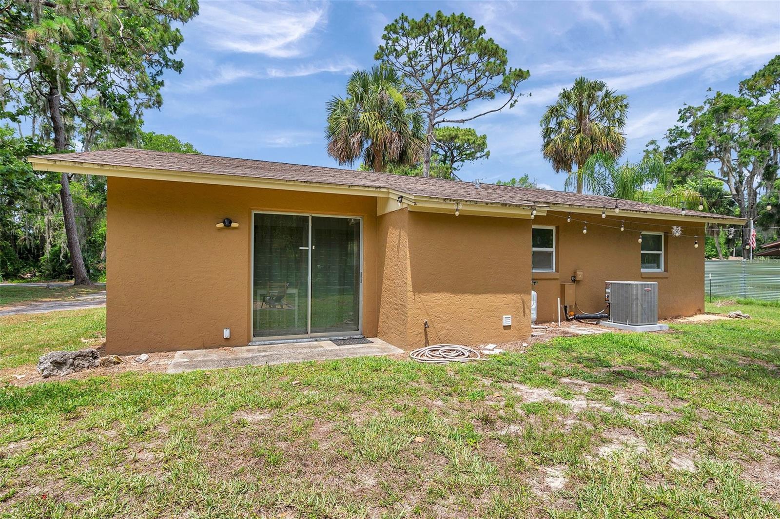 CRYSTAL PARK - Residential Lease
