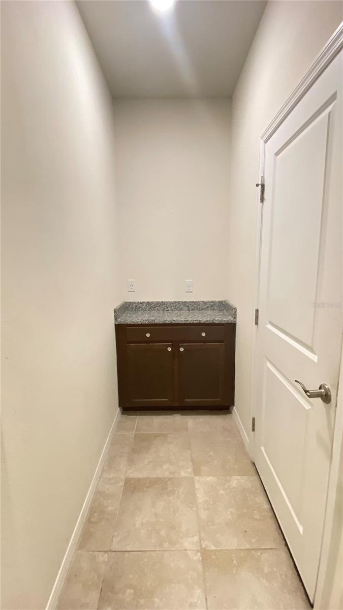 RESERVE/PRADERA PH 4 - Residential Lease
