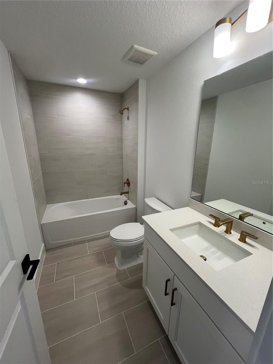 BRONSON PEAK - Residential