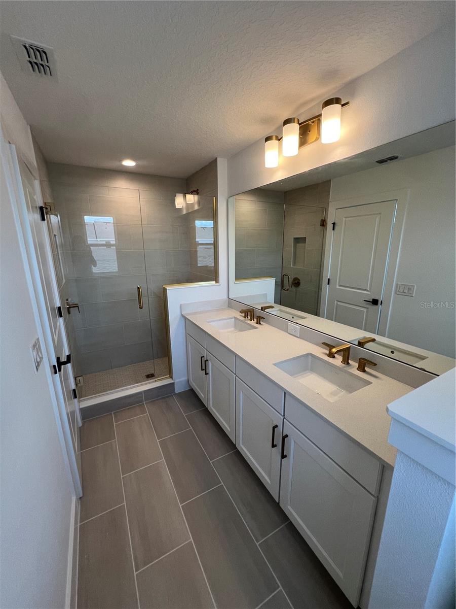 BRONSON PEAK - Residential