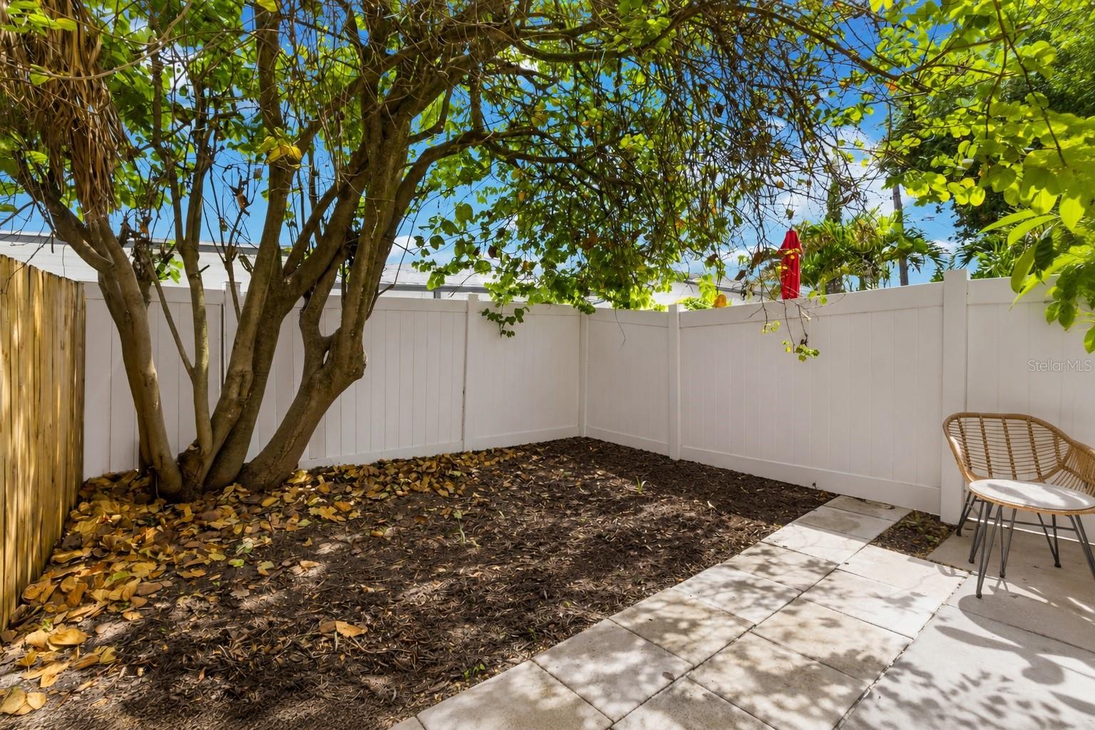LAS PALMAS TWNHMS - Residential