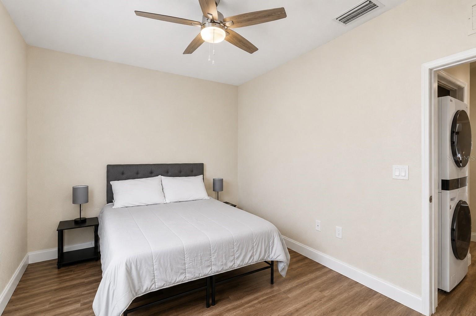 LAS PALMAS TWNHMS - Residential