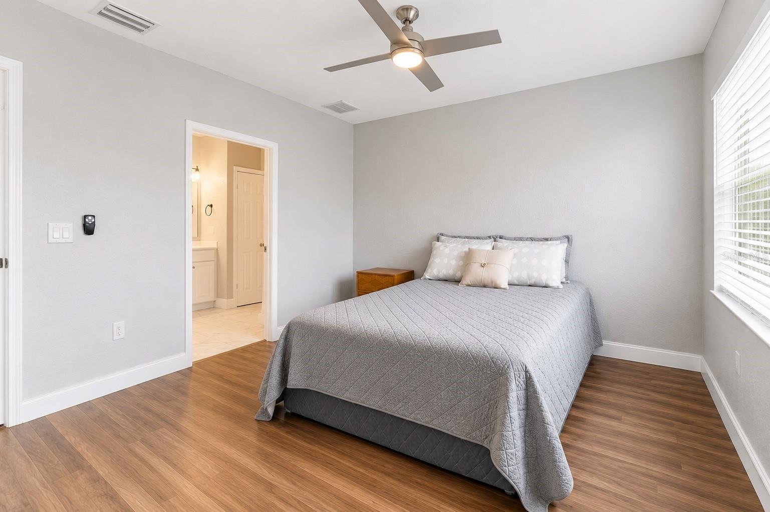 LAS PALMAS TWNHMS - Residential