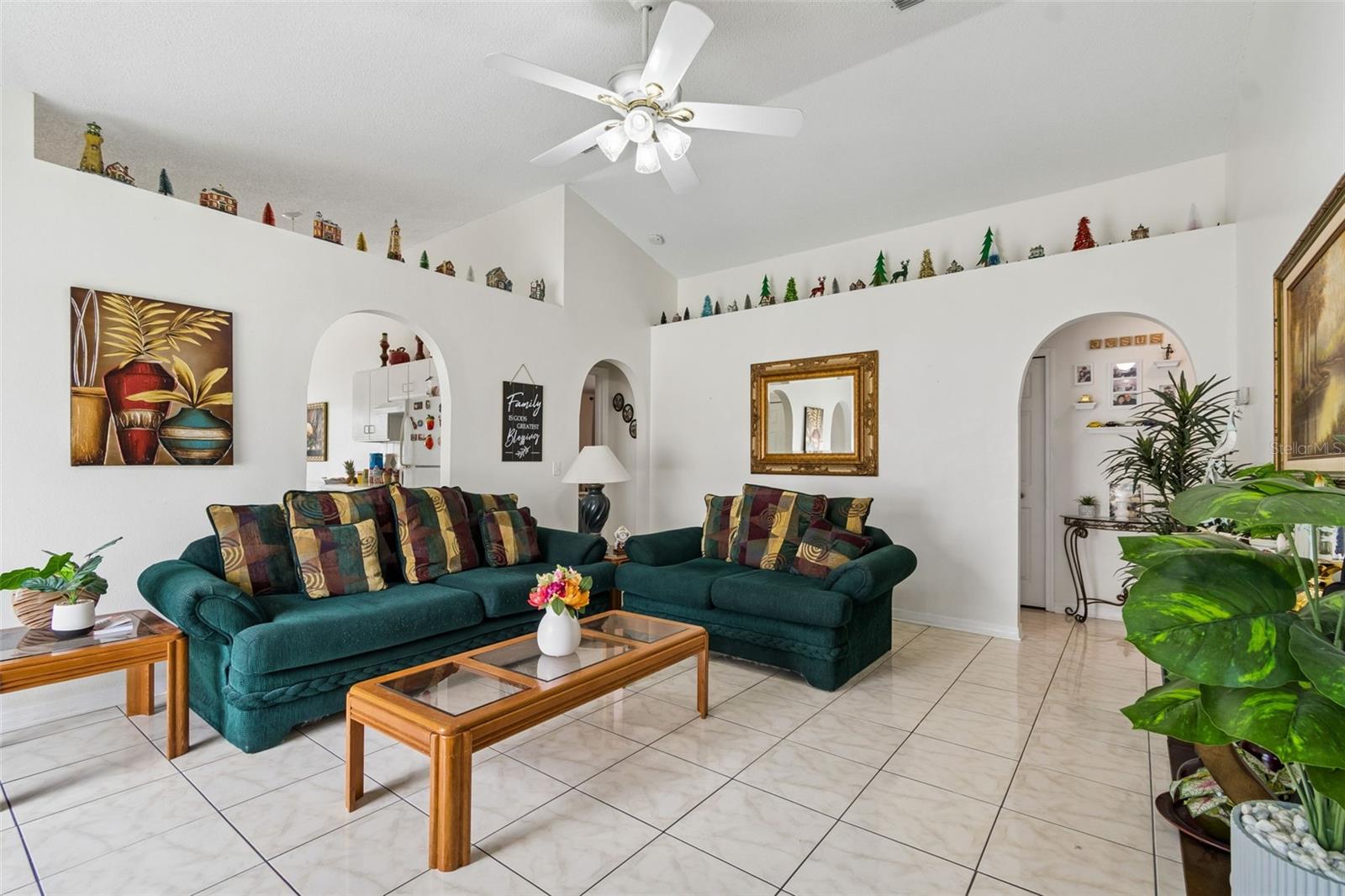 PINE RIDGE - Residential